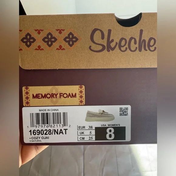 Skechers Women's Cozy Ojai Moccasin Slippers size 8 women - Picture 3 of 14